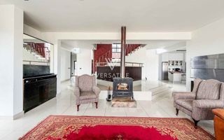 8 Bedroom House For Sale in Kramersdorf, Swakopmund