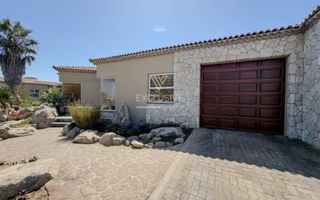 3 Bedroom House To Rent in Rossmund, Swakopmund