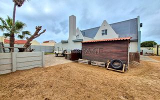 3 Bedroom House For Sale in Meersig