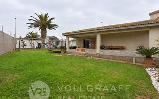 3 Bedroom House For Sale in Vogelstrand, Swakopmund