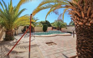 4 Bedroom House For Sale in Otjiwarongo