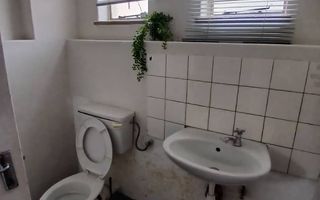 Office / Retail / Mixed Use For Sale in Windhoek Central, Wi...