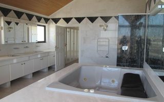 4 Bedroom House For Sale in Kramersdorf, Swakopmund