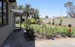 4 Bedroom House For Sale in Kramersdorf, Swakopmund