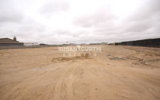Office / Retail / Mixed Use For Sale in Industrial, Walvis B...
