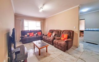 4 Bedroom House For Sale in Meersig