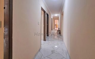 4 Bedroom House For Sale in Meersig