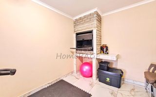 4 Bedroom House For Sale in Meersig