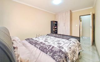 4 Bedroom House For Sale in Meersig