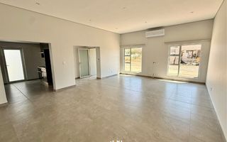 3 Bedroom House For Sale in Finkenstein, Windhoek