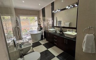 4 Bedroom House For Sale in Ludwigsdorf, Windhoek