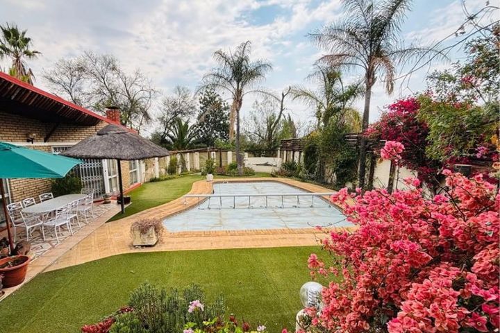 4 Bedroom House For Sale in Ludwigsdorf, Windhoek