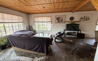 5 Bedroom Small Holding / Plot For Sale in Brakwater, Windho...