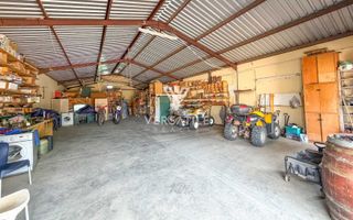 5 Bedroom Small Holding / Plot For Sale in Brakwater, Windho...