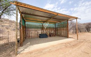 5 Bedroom Small Holding / Plot For Sale in Brakwater, Windho...