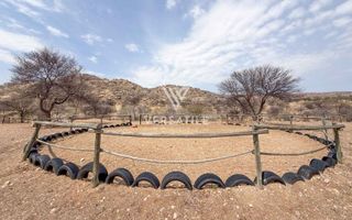 5 Bedroom Small Holding / Plot For Sale in Brakwater, Windho...