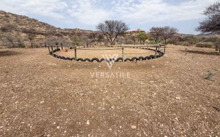 5 Bedroom Small Holding / Plot For Sale in Brakwater, Windho...