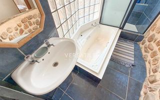 5 Bedroom Small Holding / Plot For Sale in Brakwater, Windho...