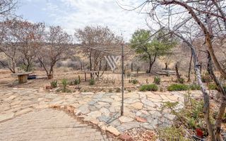 5 Bedroom Small Holding / Plot For Sale in Brakwater, Windho...