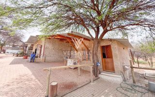 5 Bedroom Small Holding / Plot For Sale in Brakwater, Windho...