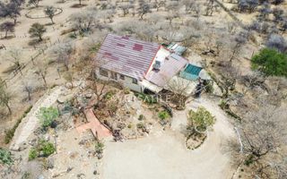 5 Bedroom Small Holding / Plot For Sale in Brakwater, Windho...