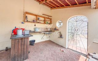 5 Bedroom Small Holding / Plot For Sale in Brakwater, Windho...