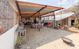5 Bedroom Small Holding / Plot For Sale in Brakwater, Windho...