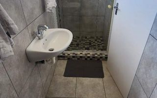 4 Bedroom House For Sale in Henties Bay Central, Henties Bay