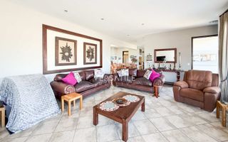 4 Bedroom House For Sale in Vogelstrand, Swakopmund