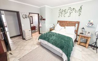 4 Bedroom House For Sale in Vogelstrand, Swakopmund