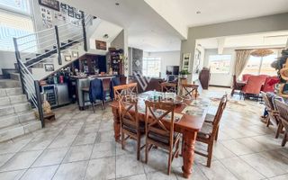 4 Bedroom House For Sale in Vogelstrand, Swakopmund