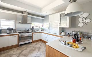 4 Bedroom House For Sale in Vogelstrand, Swakopmund