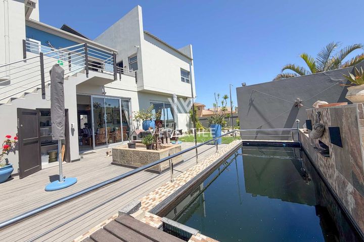 4 Bedroom House For Sale in Vogelstrand, Swakopmund