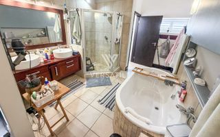 4 Bedroom House For Sale in Vogelstrand, Swakopmund