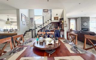 4 Bedroom House For Sale in Vogelstrand, Swakopmund