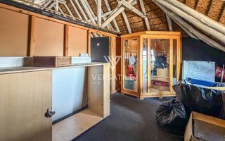 9 Bedroom Small Holding / Plot For Sale in Brakwater, Windho...