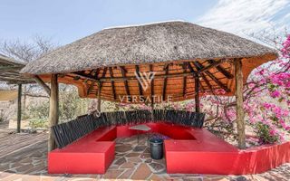 9 Bedroom Small Holding / Plot For Sale in Brakwater, Windho...