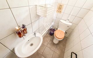 9 Bedroom Small Holding / Plot For Sale in Brakwater, Windho...