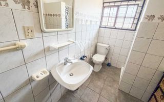 9 Bedroom Small Holding / Plot For Sale in Brakwater, Windho...