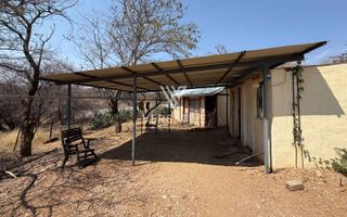 9 Bedroom Small Holding / Plot For Sale in Brakwater, Windho...