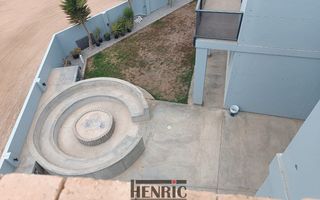 7 Bedroom House For Sale in Sunbay, Henties Bay