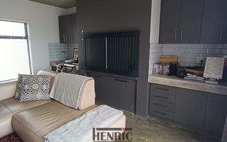 7 Bedroom House For Sale in Sunbay, Henties Bay