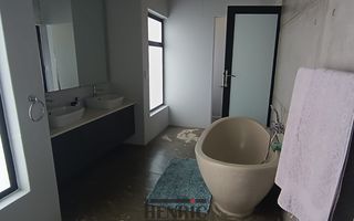 7 Bedroom House For Sale in Sunbay, Henties Bay
