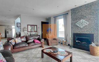 4 Bedroom House For Sale in Vogelstrand, Swakopmund