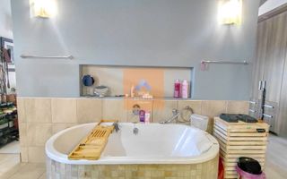 4 Bedroom House For Sale in Vogelstrand, Swakopmund