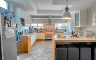 4 Bedroom House For Sale in Vogelstrand, Swakopmund
