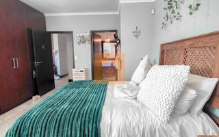 4 Bedroom House For Sale in Vogelstrand, Swakopmund