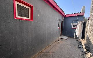 3 Bedroom House For Sale in Kuisebmond, Walvis Bay