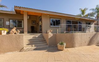 5 Bedroom House To Rent in Klein Windhoek, Windhoek