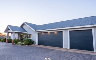 5 Bedroom House For Sale in Finkenstein, Windhoek